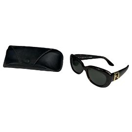 Fendi Black Plastic Sunglasses Black