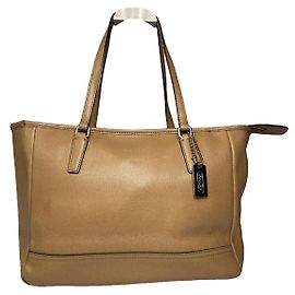 Coach Carly braune Lederhandtasche Braun