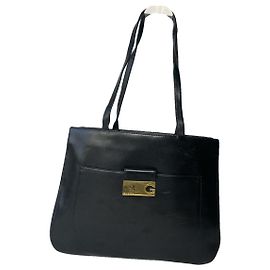 Sac à main en cuir noir Givenchy Whip Noir