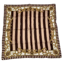 Bufanda de seda marrón Fendi Castaño