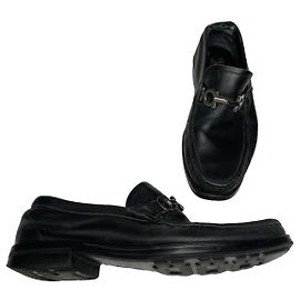 Salvatore Ferragamo Gancini Black Leather Flat Black