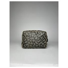 Yves Saint Laurent-YVES SAINT LAURENT Clutch bags T.  Leather-Grey