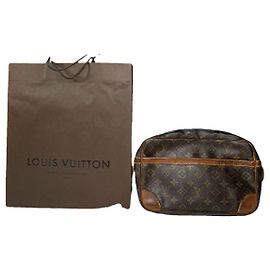Pochette en cuir marron Chantilly Louis Vuitton Marron