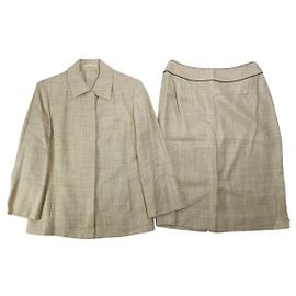 Burberry Waterloo Beige Linen Trench Coat Beige
