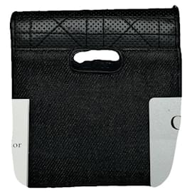 Dior 30 Montaigne Black Leather Wallet Black
