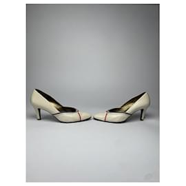 Yves Saint Laurent-YVES SAINT LAURENT Heels T.EU 36 Leather-White