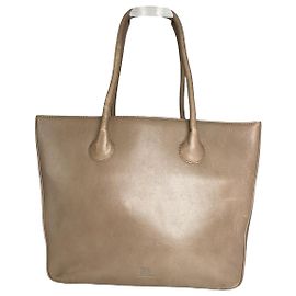 Bolsa de couro bege Issey Miyake Bege