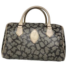 Yves Saint Laurent Grey Leather Handbag Grey