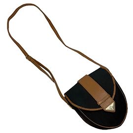 Yves Saint Laurent Black Leather Handbag Black