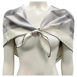 Hermès-Hermes Ivory / Black Josephine Danse Print Square Silk Twill Scarf-Cream