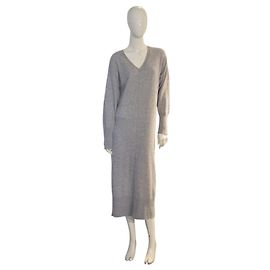Autre Marque Robe pull midi en cachemire et laine grise Notshy Taille S Gris