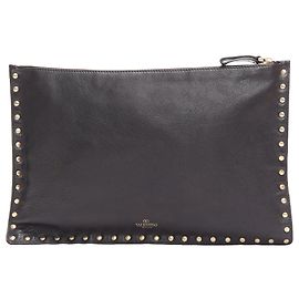 Valentino Garavani Valentino Rockstud Round Studs Logo Triangle Flat Clutch Bag Black