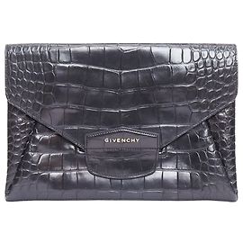 Givenchy Antigona embossed leather silver logo envelope clutch Black