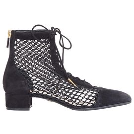 Botas de tornozelo em camurça caged Naughtily-D da Christian Dior Preto