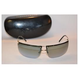 Gucci-sunglasses-Golden