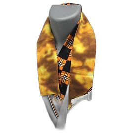 Lenço Burberry de seda com monograma Multicor