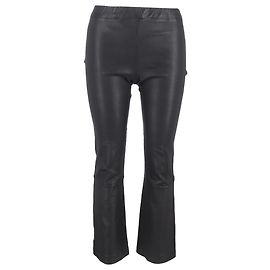 The row As calças bootcut com garter na cor preta em couro Preto