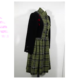 Autre Marque-Vintage Black Velvet Red Tartan Coat Robe Manteau-Red