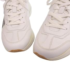Gucci-Gucci Rhyton Tiger Print Low Cut Sneakers-White