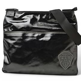 Gucci-Gucci Shoulder Bag with Crest Emblem-Black