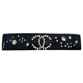Barrette Chanel Coco Mark 2003 Nera in Resina con Strass Nero