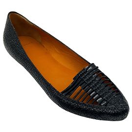 Sapatilhas de couro preto com bico cage Givenchy Preto