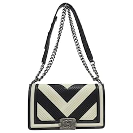 Chanel-Chanel Boy-Black