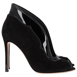Botas de tornozelo Vamp Peep-Toe em camurça e couro preto da Gianvito Rossi Preto