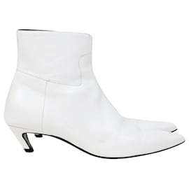 Balenciaga- Balenciaga Slanted-Heel Ankle Boots in White Leather-White,Cream