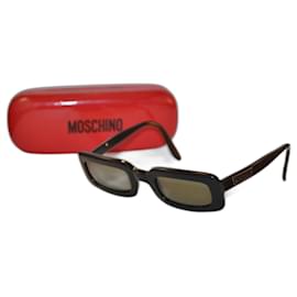 Moschino-sunglasses-Black