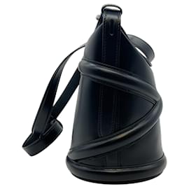 Alexander Mcqueen-Alexander McQueen Black Leather Curve Bucket Bag-Black