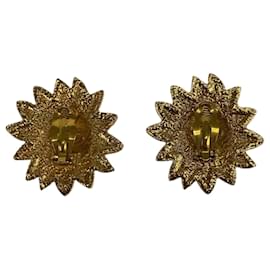Chanel-Chanel Vintage Coco Mark Lion Motif Gold Metal Earrings-Golden