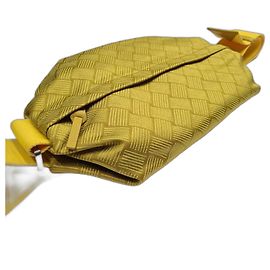 Sac banane Bottega Veneta en nylon jaune Jaune
