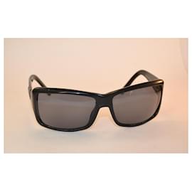 Valentino Garavani-sunglasses-Black