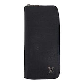 Louis Vuitton-Louis Vuitton Taiga Zippy Wallet-Black