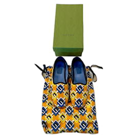 Gucci-Chinelos Gucci-Multicor