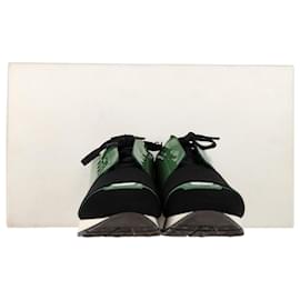 Balenciaga-Baskets Balenciaga Race Runner en cuir verni vert-Vert