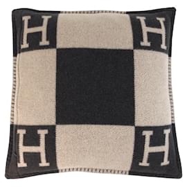 Hermès-Hermes Avalon Cushion Wool/Cashmere-White