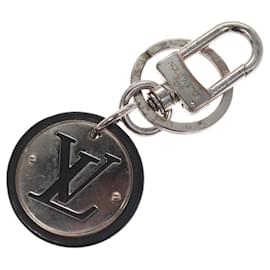 Louis Vuitton-LOUIS VUITTON Charm metal Silver LV Auth bs22399-Silvery