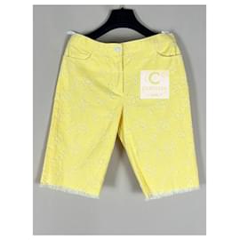 Chanel-Collectors 00s CC Logo Yellow Denim Shorts 36 FR-Yellow