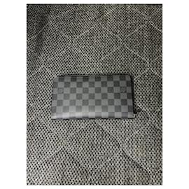 Louis Vuitton-Louis Vuitton-Black