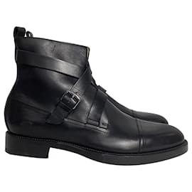 Hermès-Hermès FInland Ankle Boots in Black Leather-Black