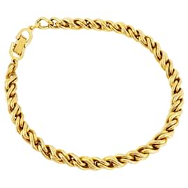Dior-Dior-Golden