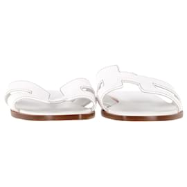 Hermès-Hermès Oran Slip-On Flat Sandals in White Leather-White
