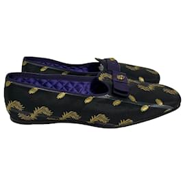 Gucci-Gucci Slip-On Jacquard Dress Loafers in Black Satin-Black