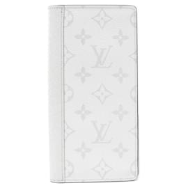 Louis Vuitton-Louis Vuitton Taiga Lama Portefeuille Brazza Wallet-Other