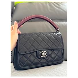 Chanel-Timeless Chanel with handle and signature chain strap-Black