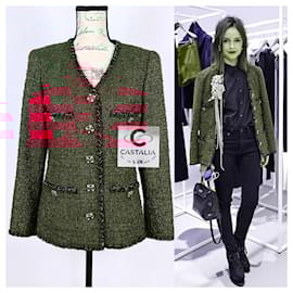 Chanel-New Iconic CC Gripoix Buttons Burgundy Tweed Jacket-Dark red