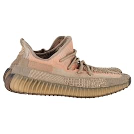 Autre Marque-Adidas Yeezy Boost 350 V2 Sneakers in Sand Taupe Primeknit-Brown,Beige