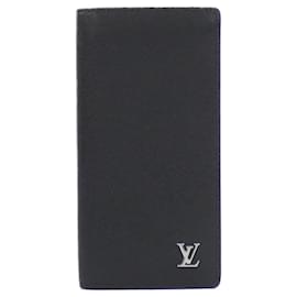 Louis Vuitton-Louis Vuitton Taiga Portefeuille Brazza Wallet-Black